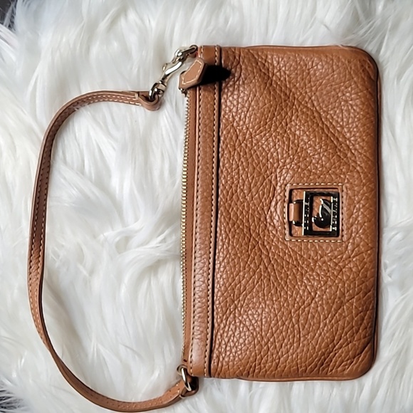 Dooney & Bourke Handbags - Dooney and bourke wristlet